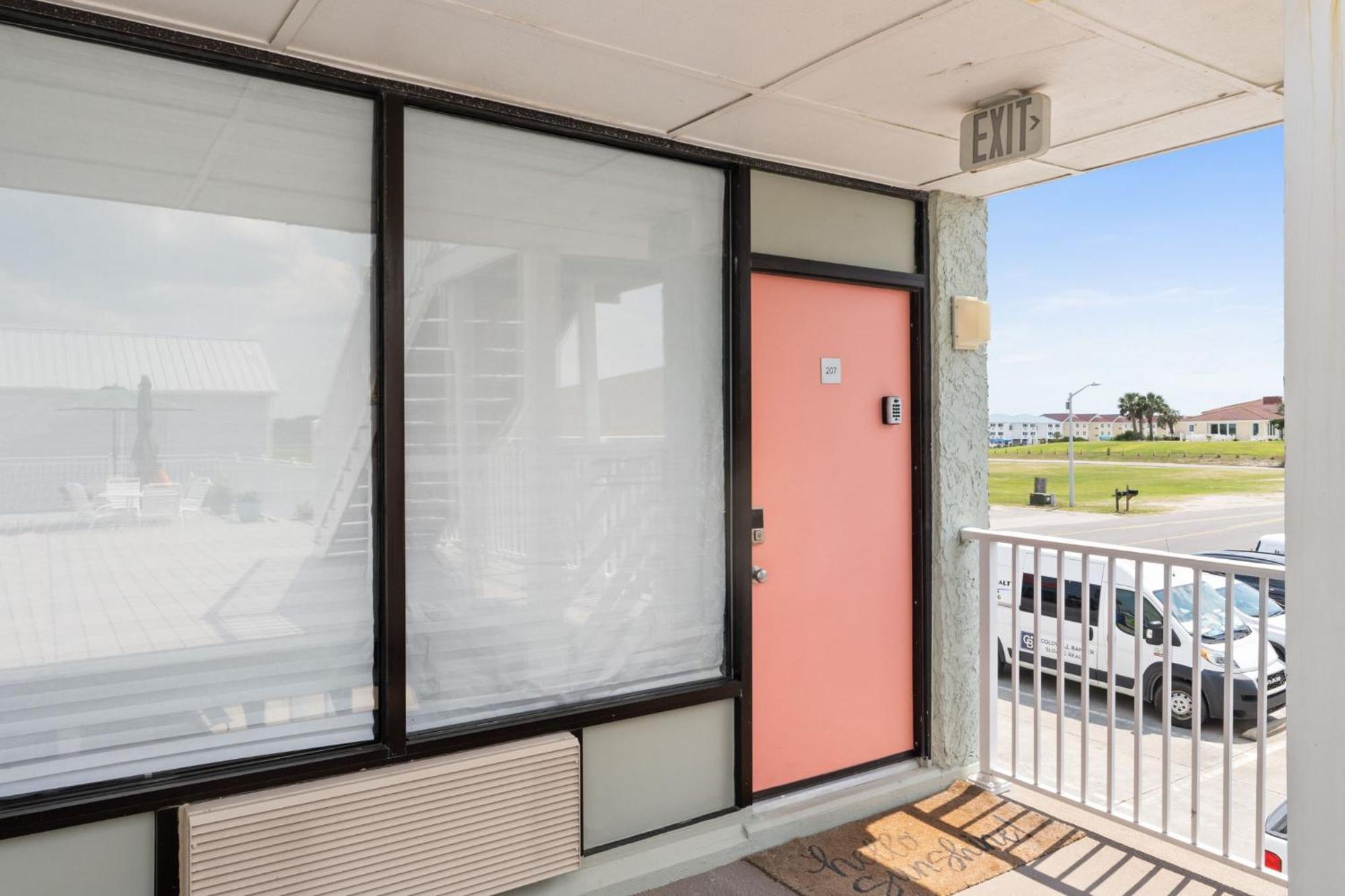 Cozy 1-Bedroom Condo With Pool Access In Ocean Isle Beach Exterior photo
